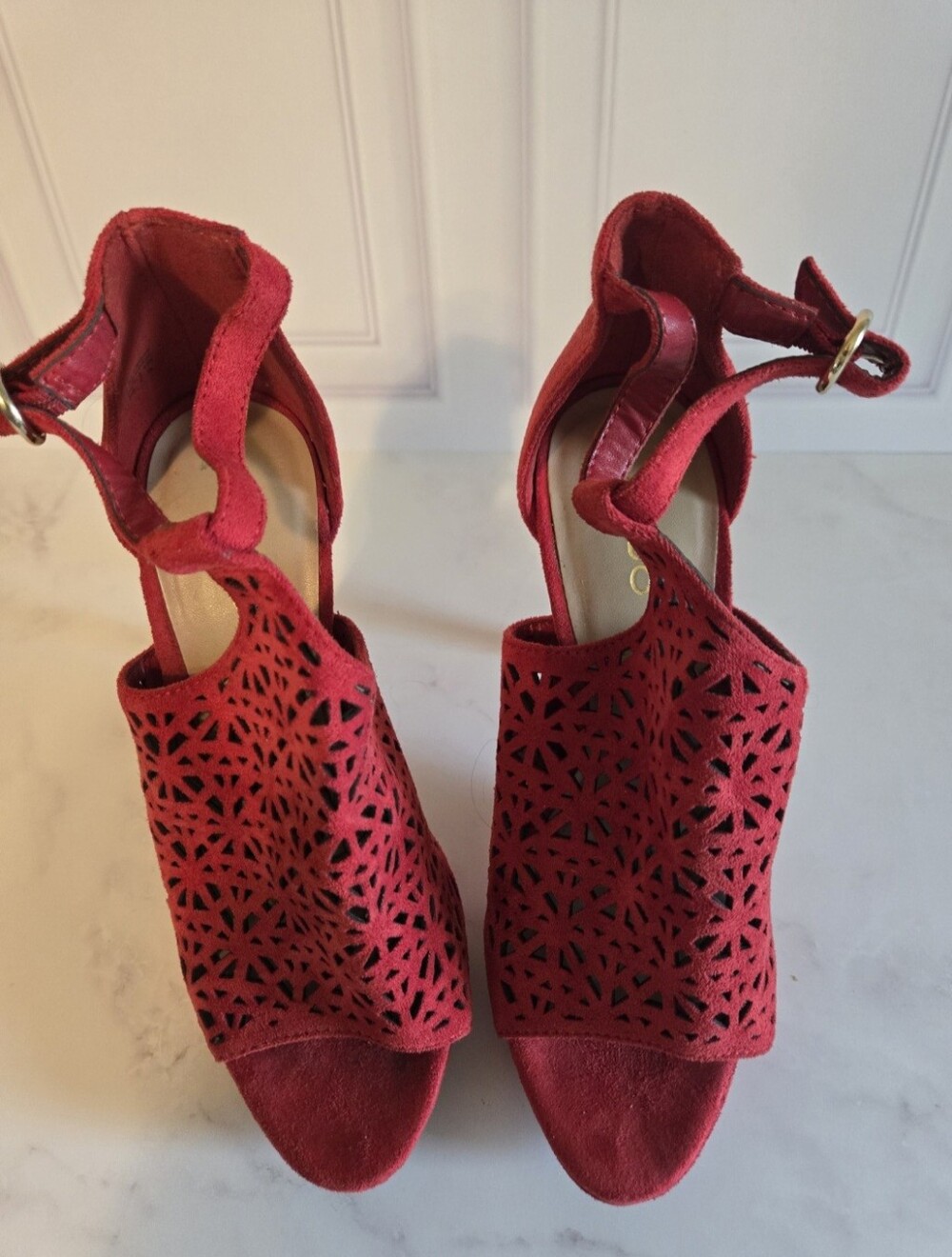 Red High Heels - Picture 2 of 3